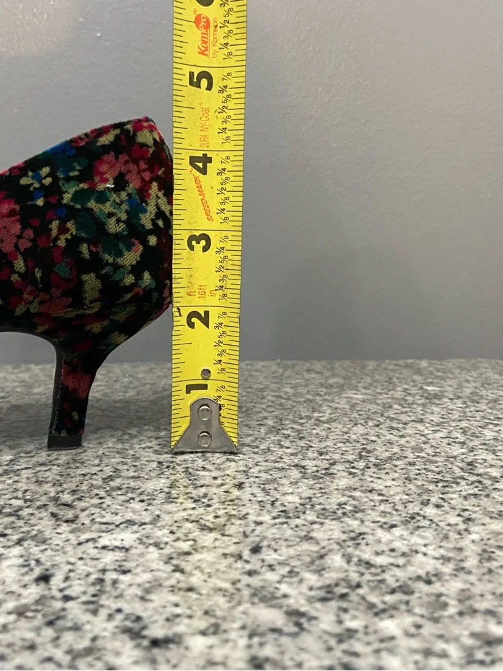 Beautiful BELLINI Bobcat Black Floral Velvet 2.25" Kitten Heel Dark Fairy 11W - Picture 17 of 17